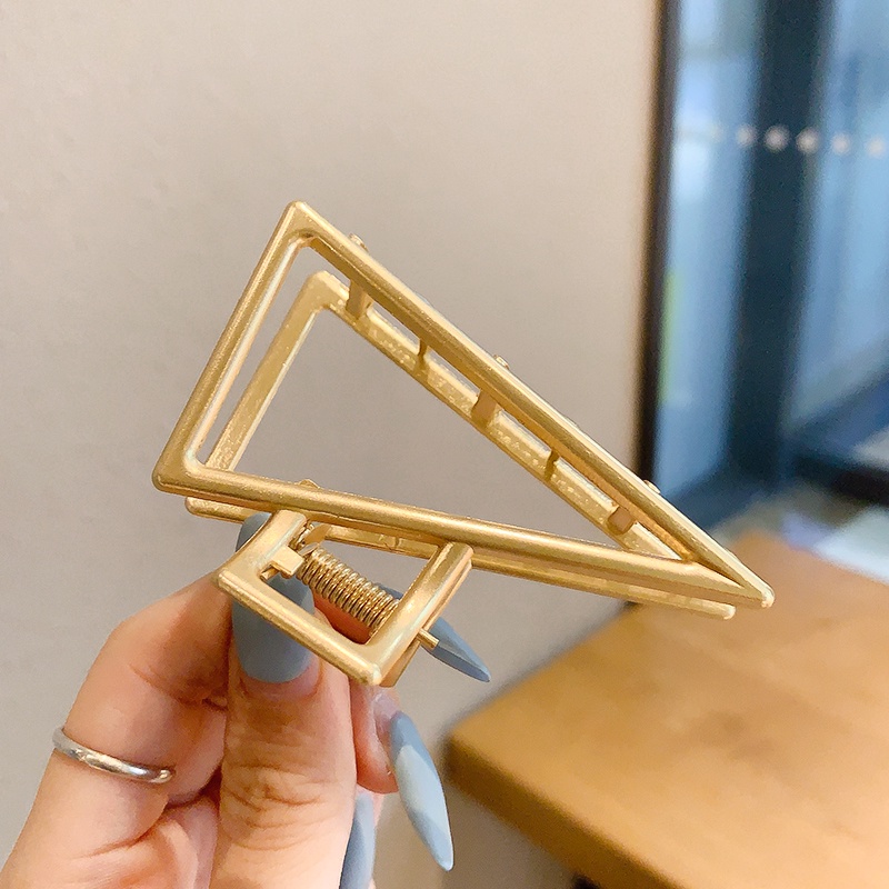 Kẹp tóc kim loại hình cá mập đơn giản phong cách Hàn Quốc