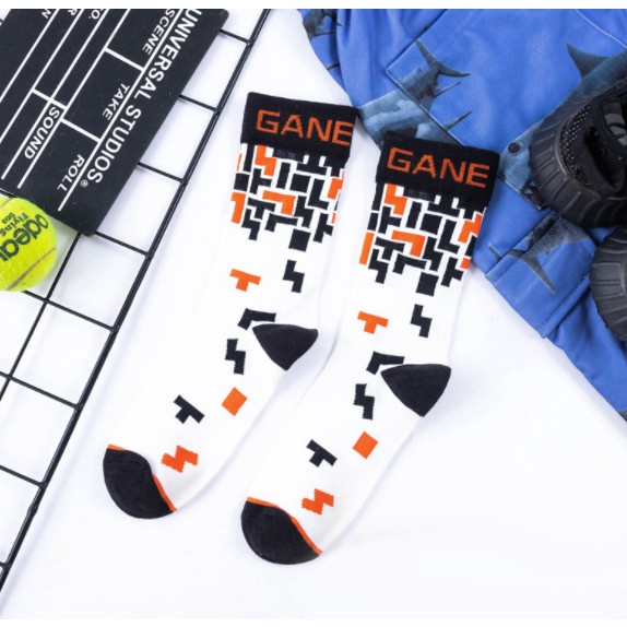 Vớ thể thao GANE ZONF cao cổ Nam Nữ phong cách trẻ trung, năng động.