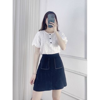 Áo thô đục lỗ cúc gỗ