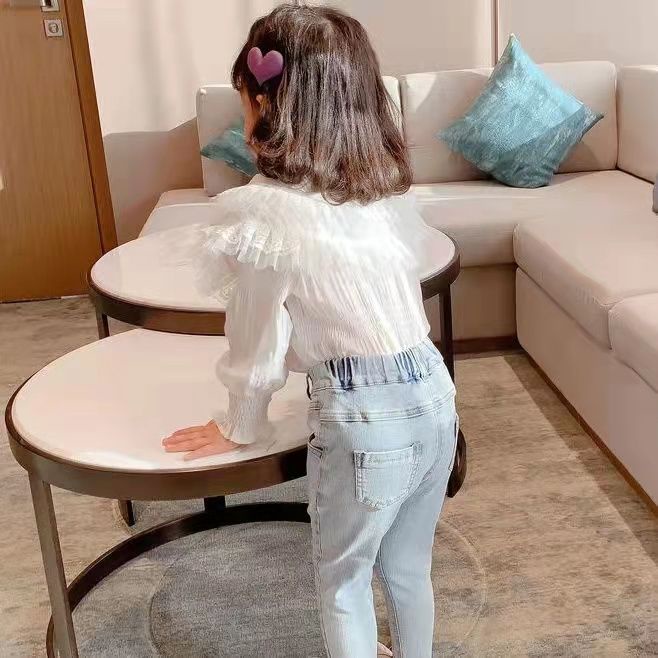 Áo Sơ Mi Trắng Tay Dài Cổ Búp Bê Dễ Thương Xinh Xắn Dành Cho Bé Gái