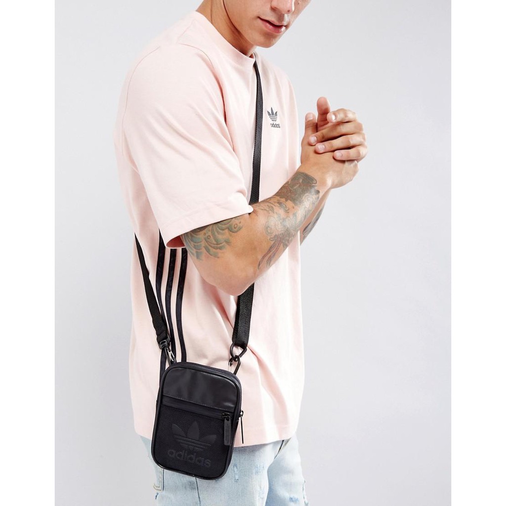🔥 (ảnh thật) Túi bao tử Adidas Mini Festival Bag - HÀNG XUẤT DƯ- FULL TEM Tag | BigBuy360 - bigbuy360.vn