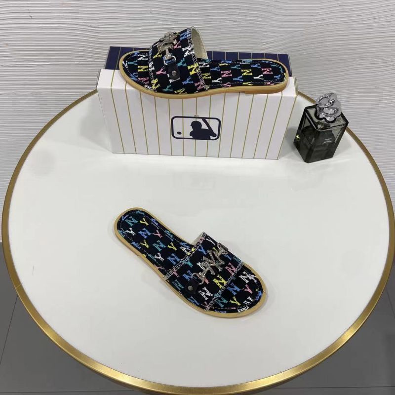 x(ẢNH THẬT) Dép Lê Quai Ngang Khoá Chữ Quai Vải Da Mềm Êm Fullbox Hãng