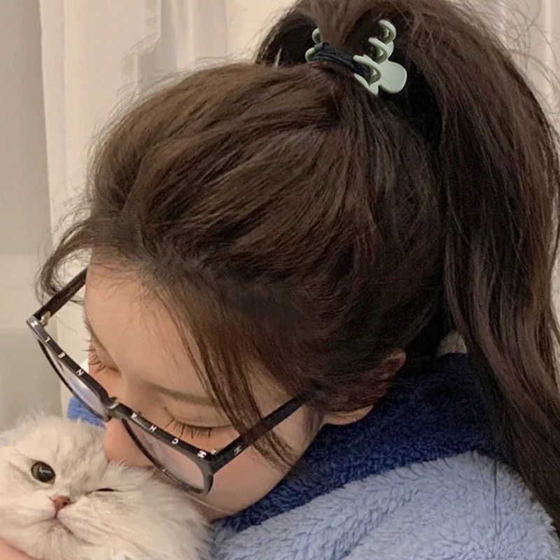 Kẹp Tóc Hình Cá Mập Màu Trơn Đơn Giản Thời Trang Hàn Quốc