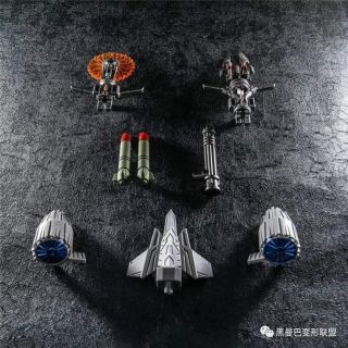 Mô hình Transformers Starscream - Black Mamba LS-04
