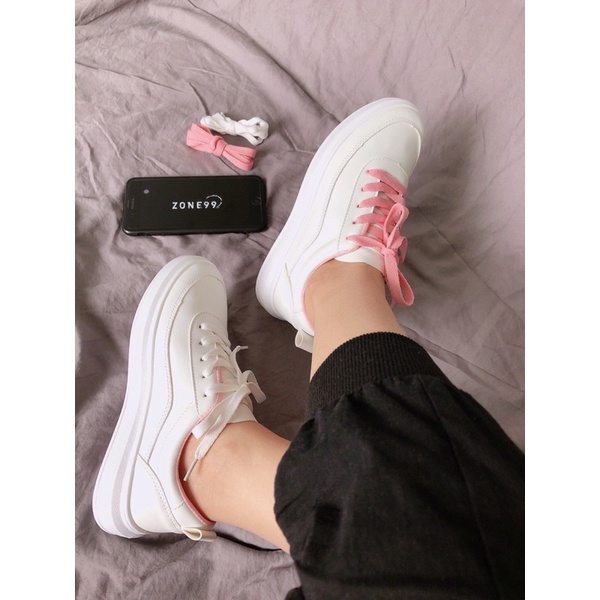 Giày Thể Thao Nữ Trắng Basic Đế Bằng