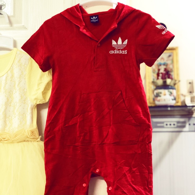 Quần áo thu huyền