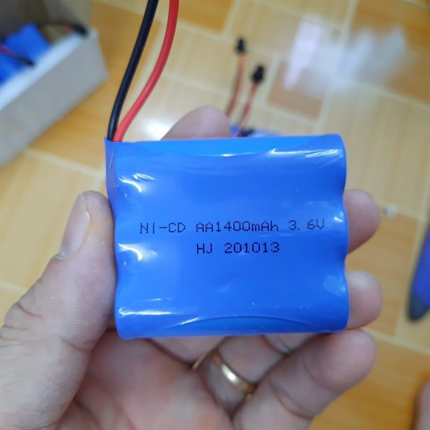 Pin 3.6v 1400mah dùng cho xe đồ chơi điều khiển