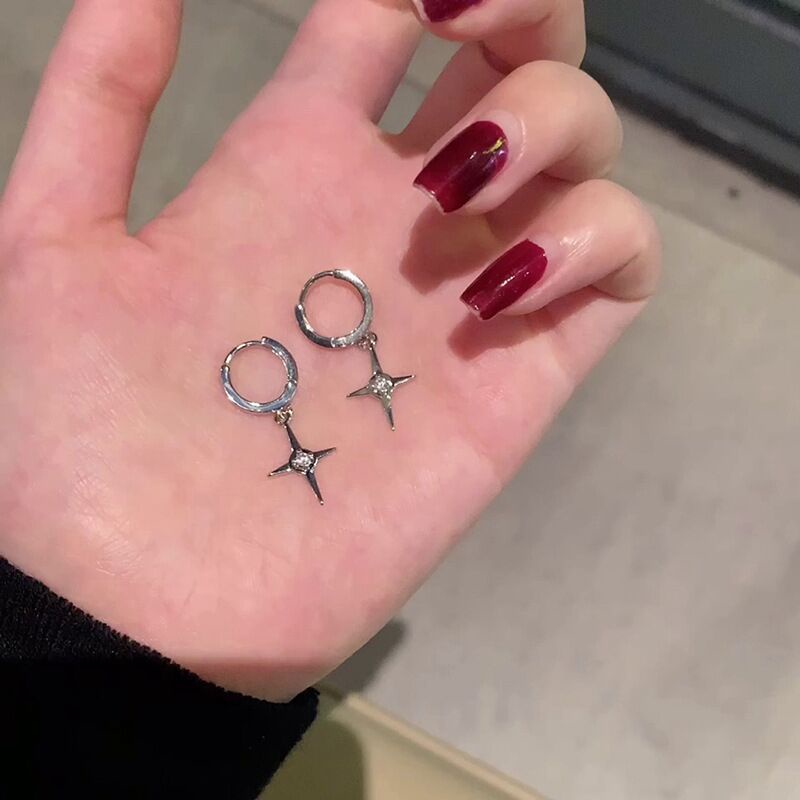 Bông Tai Ngôi Sao Đơn Giản Cá Tính Cho Nam Nữ