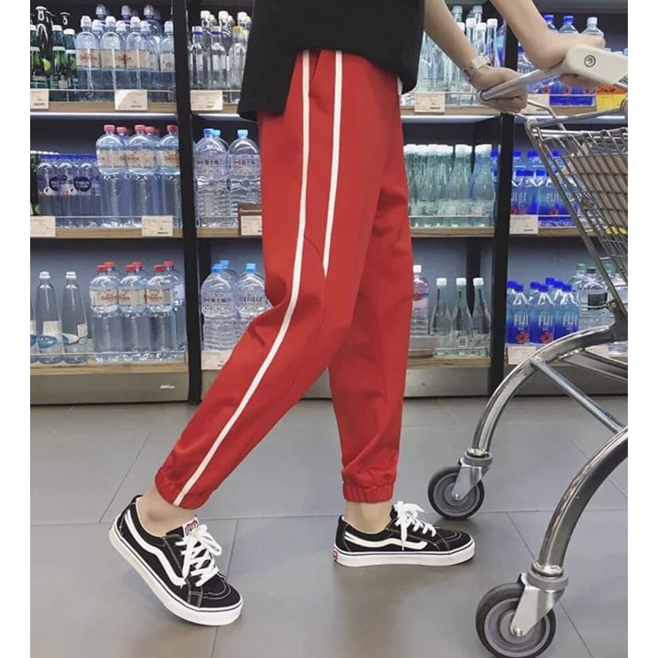 JOGGER PANTS UNISEX – QUẦN JOKER LINE SỌC ỐNG BÓ THỂ THAO NAM NỮ MẶC CẶP – FREESTYLE 10