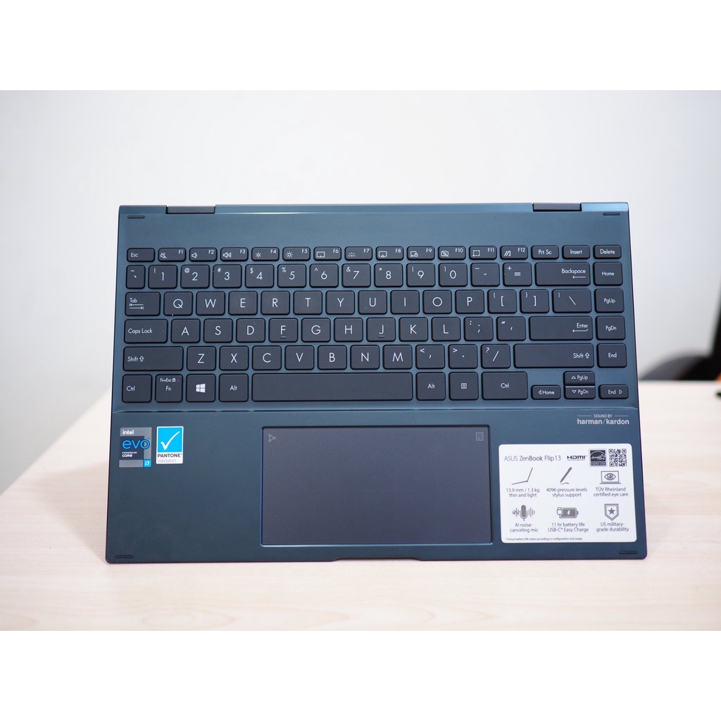 Laptop Asus Zenbook Flip 13 qua sử dụng đẹp như mới