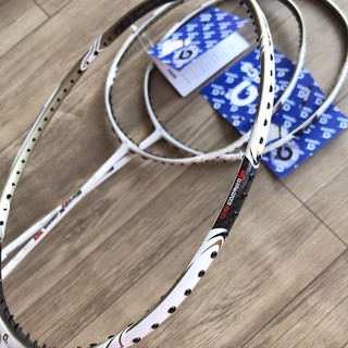 VỢT CẦU LÔNG APACS EDGE SABER 10
