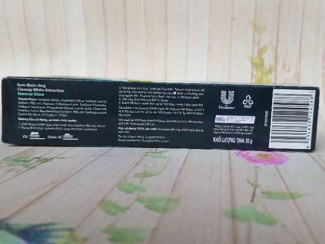 Kem đánh răng closeup dừa + than hoạt tính 30g (mẫu thử)
