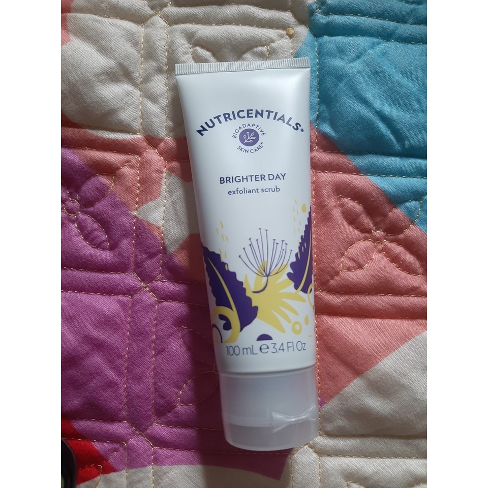 Tẩy tế bào chết Nuskin Nutricentials Brighter Day