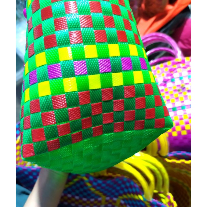 Giỏ đan dây nhựa