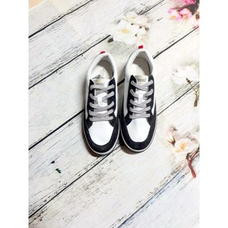 Giầy akiii xuất hàn kèm ảnh thật( size 245,255 ~ size 39, size 40,5)