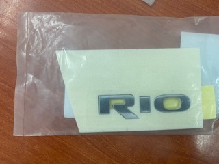 Chữ Rio dán xe Kia Rio