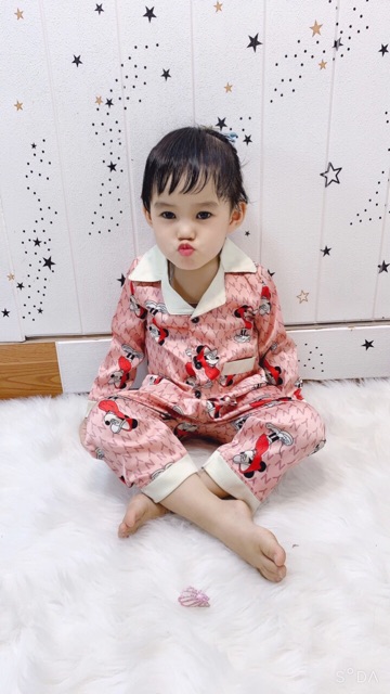 Bộ Quần Áo Pijama Dài Tay Cho Bé Chất Lụa Thái Hoạ Tiêt Mickey