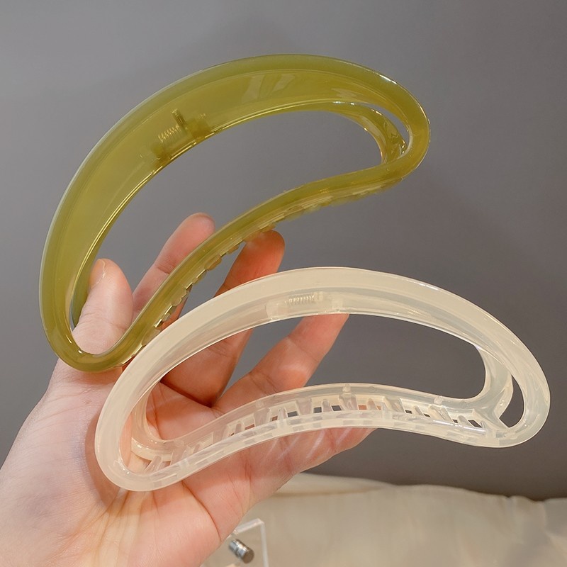Kẹp tóc nữ hình trăng rỗng màu trơn đơn giản trẻ trung K78