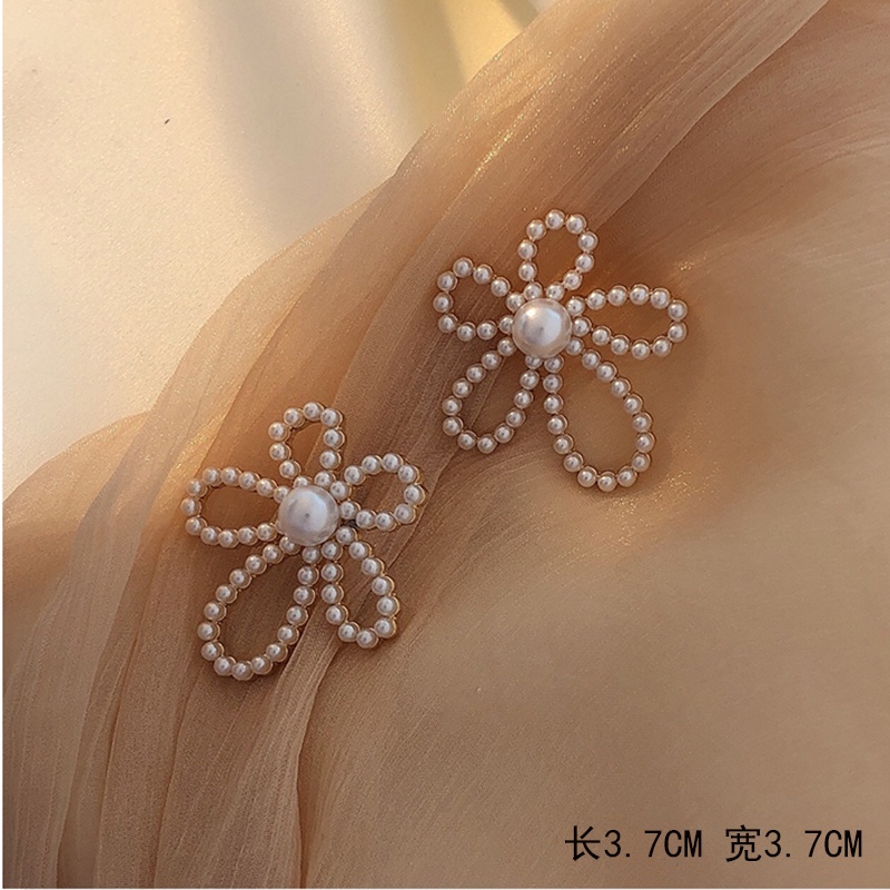 Đôi khuyên tai mạ bạc 925 hình hoa đính hạt ngọc trai giả thời trang sang trọng