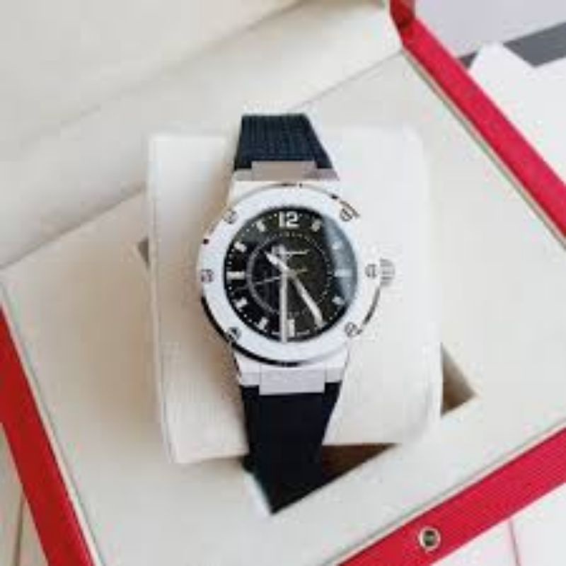 Đồng Hồ Nữ Sanvartore FerraGaMour F80 quai silicon