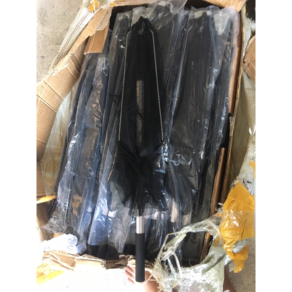 Vợt vớt cá 2m1 vành tam giác cán nhôm siêu bền chất lượng