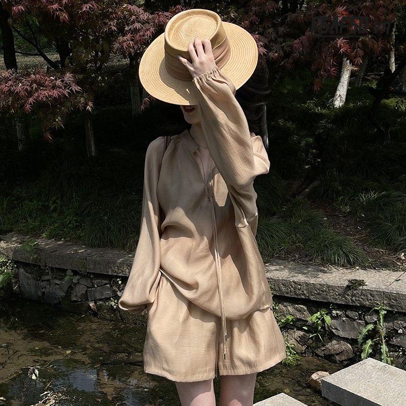 Set Áo Sơ Mi Tay Dài Và Quần Short Thời Trang Phong Cách Cho Nữ