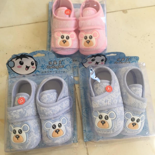 Giày tập đi trẻ em