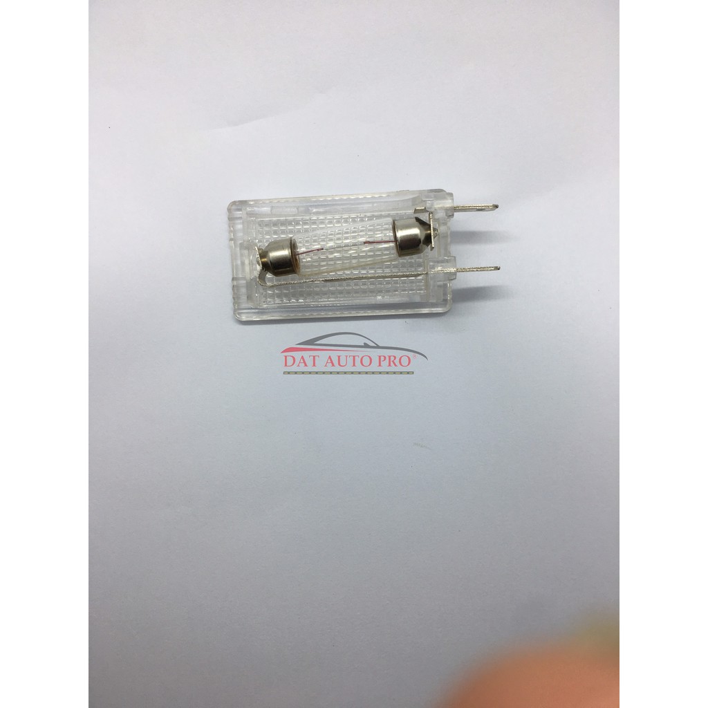 Đèn gắn cốp sau,biển số ô tô