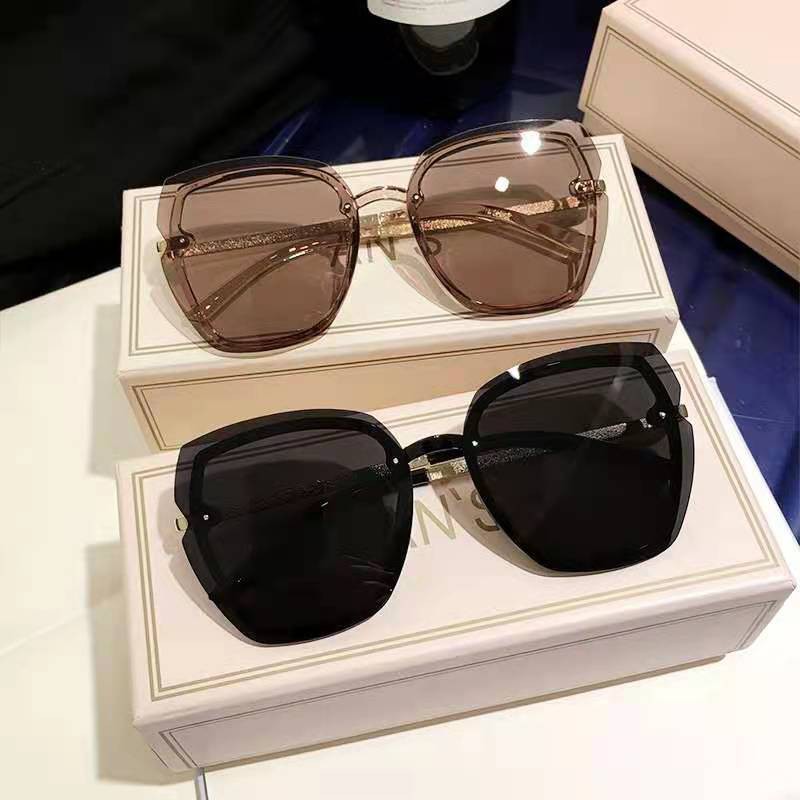 Kính mát gọng tròn phong cách Vintage thời trang cho nữ