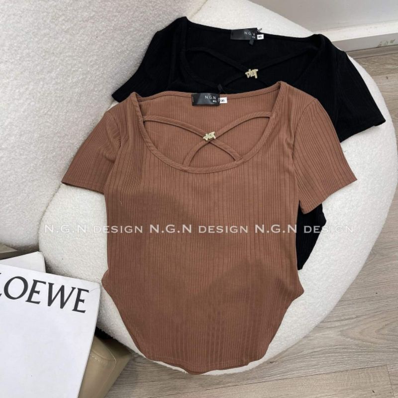 Áo thun chéo dây cổ
