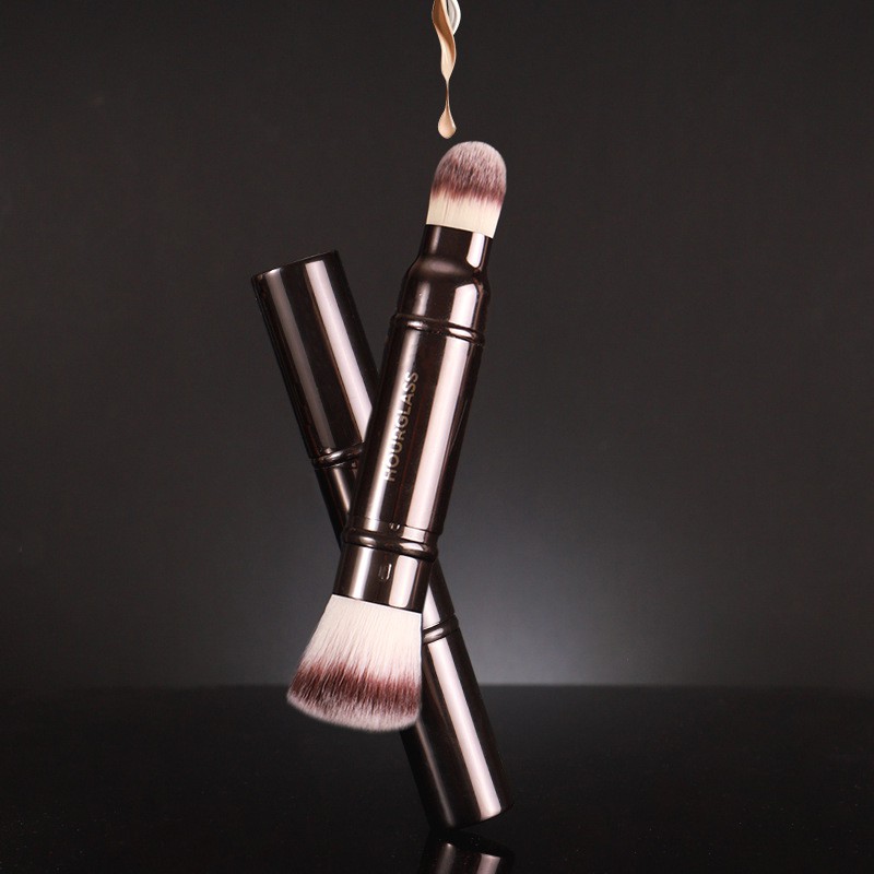 Cọ Trang Điểm Hai Đầu Hourglass