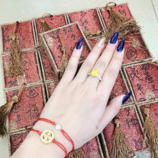 CHỈ ĐỎ KIM VÀNG - Bánh Xe Pháp Luân