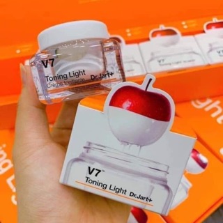 KEM DƯỠNG DA V7 Shop bell