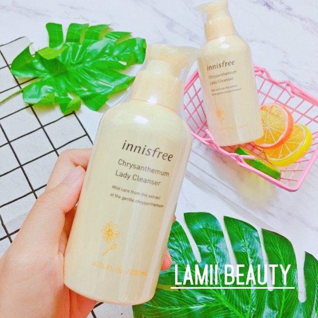 Dung dịch vệ sinh phụ nữ chiết xuất từ hoa cúc Innisfree Chrysanthemum Lady Cleanser