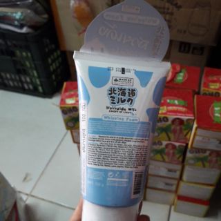 Sữa RỬA MẶT BÒ HOKAIDO NHẬT BẢN