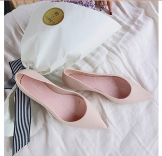 Giầy bệt nhựa dẻo