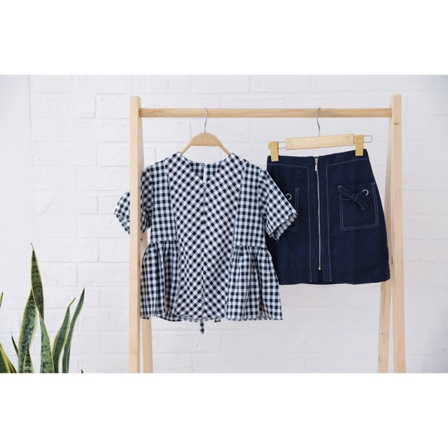 Áo baby caro / chân váy dây kéo