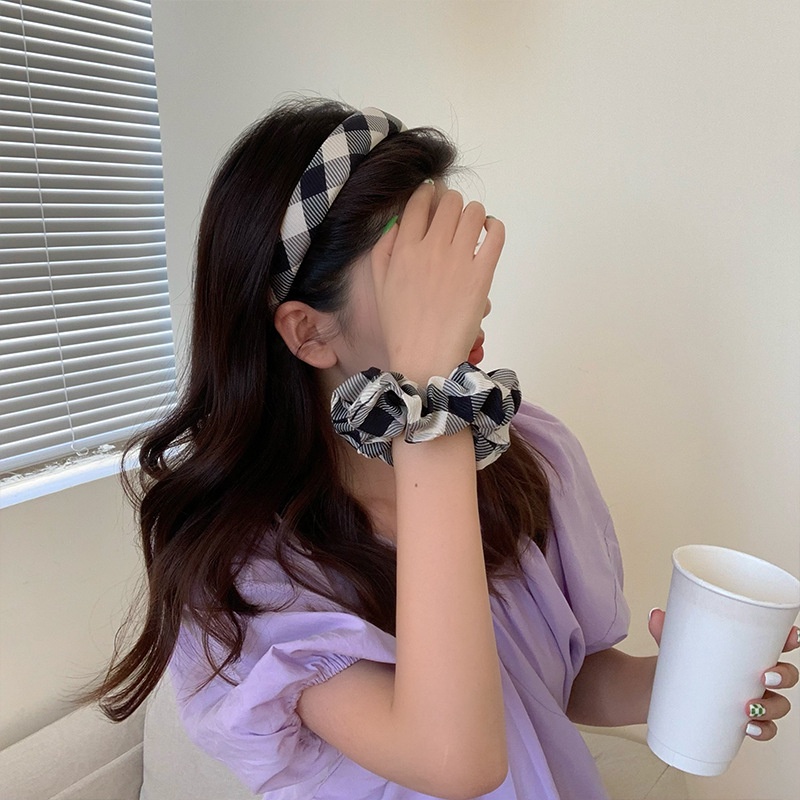 Băng đô cài tóc kẻ sọc caro trắng đen cổ điển