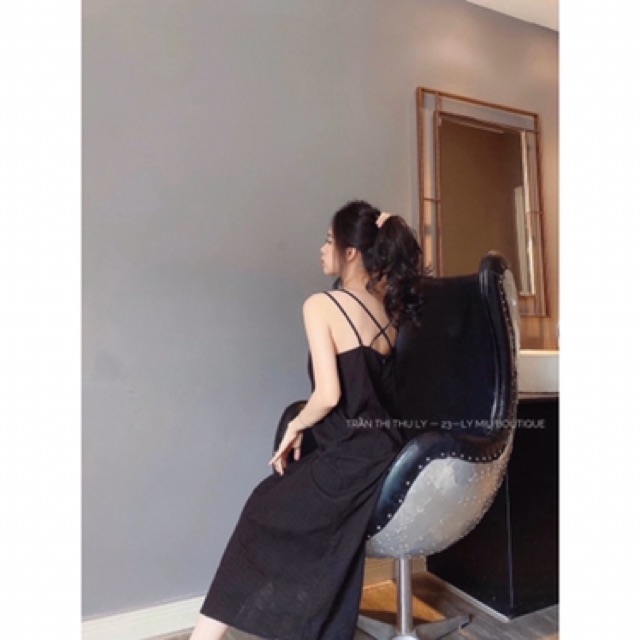 Đầm 2 dây đi biển sang chảnh chất đũi xước
