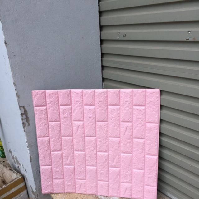 Xốp dán tường giả gạch 3D màu hồng nhạt loại 1