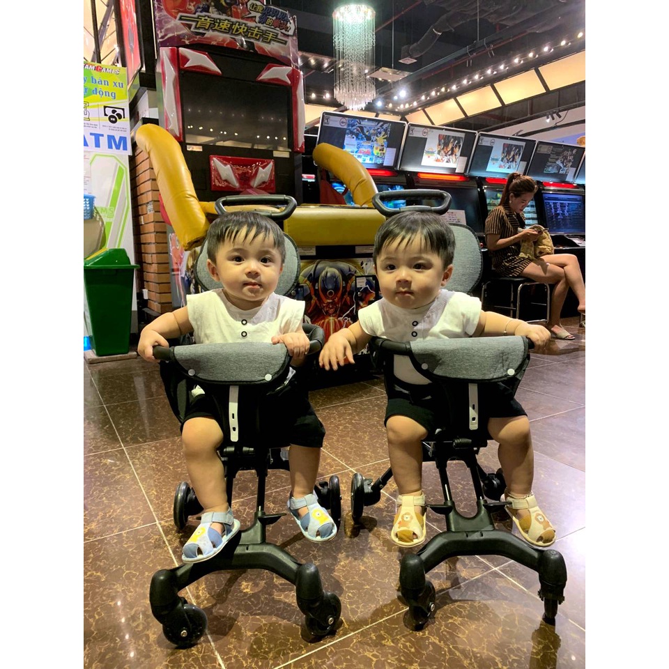 Xe đẩy 5 bánh gấp gọn du lịch thông minh