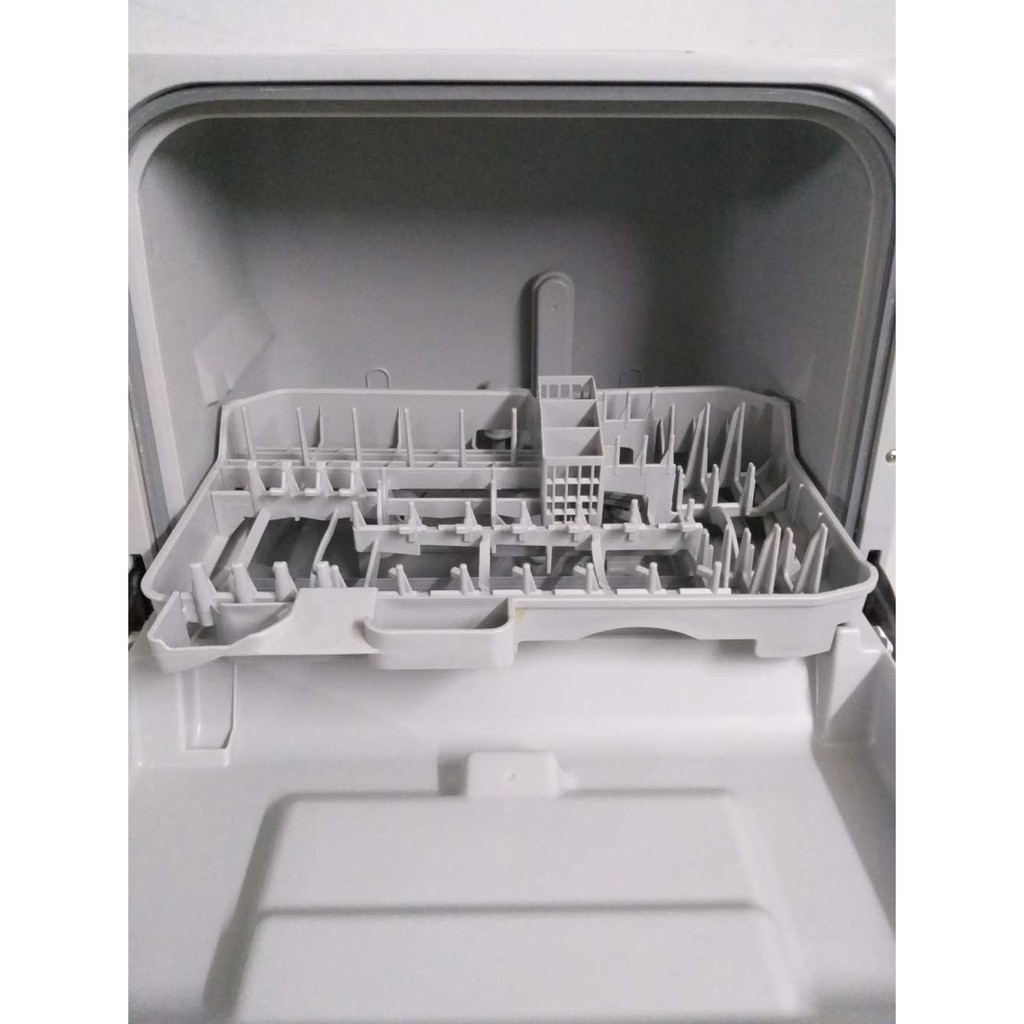 Máy rửa chén bát 4 người ăn Panasonic TCB1