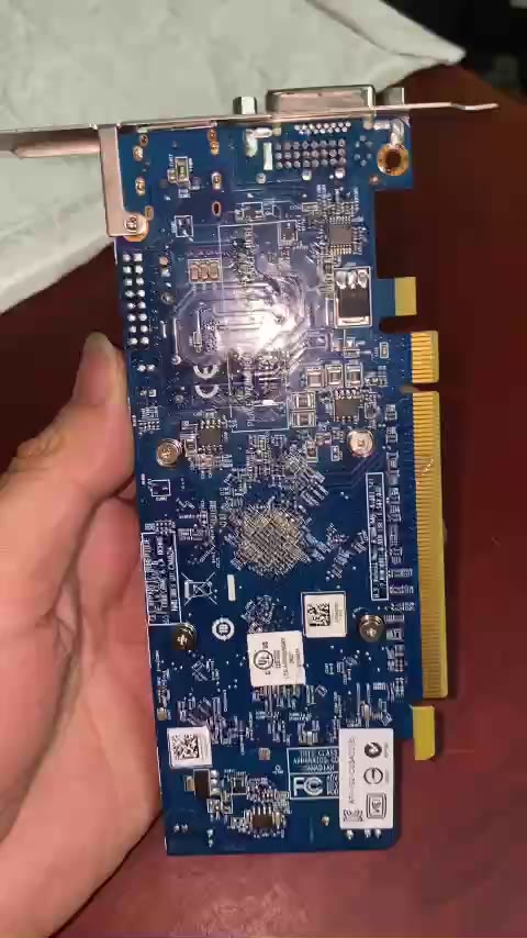 VGA, Card màn hình AMD HD7570 1G Dram5 , R5 430 2GB DDR5, Dr5 chiến LOL , FIFA , Gta5 mượt giá sale | BigBuy360 - bigbuy360.vn