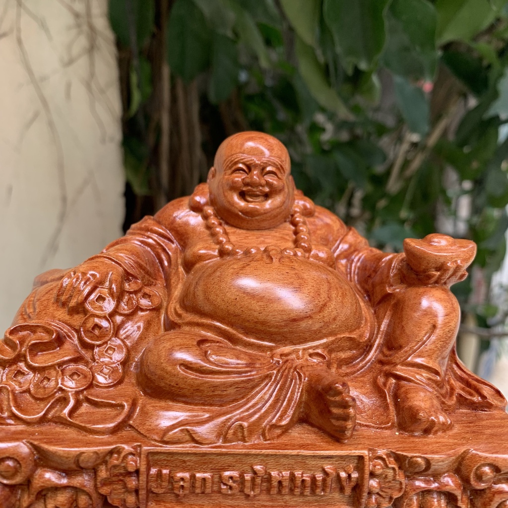 Di lặc để xe ô tô bằng gỗ hương cao 9 cm ngang 15 cm đế vạn sự như ý