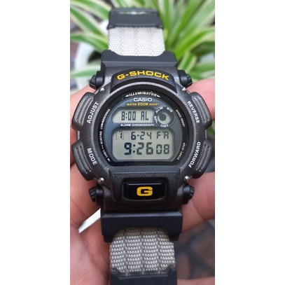Đồng hồ nam Casio G-shock  DW9050