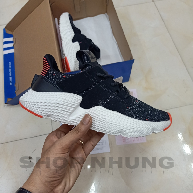 Giày Prophere Đen Đuôi Sọc Cam