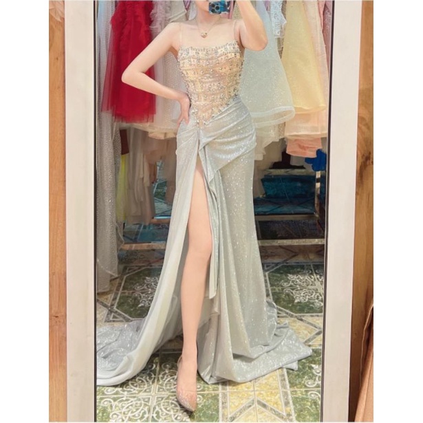 Đầm váy dạ hội nhũ kim tuyến cúp đính đá nhún bèo xẻ tà