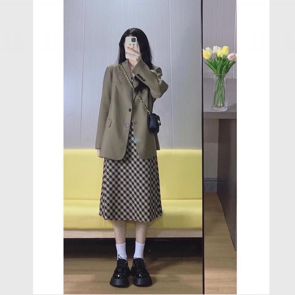 Set Đầm Hai Dây Họa Tiết Sọc Caro Và Áo Khoác Phong Cách Retro Thời Trang Cho Nữ