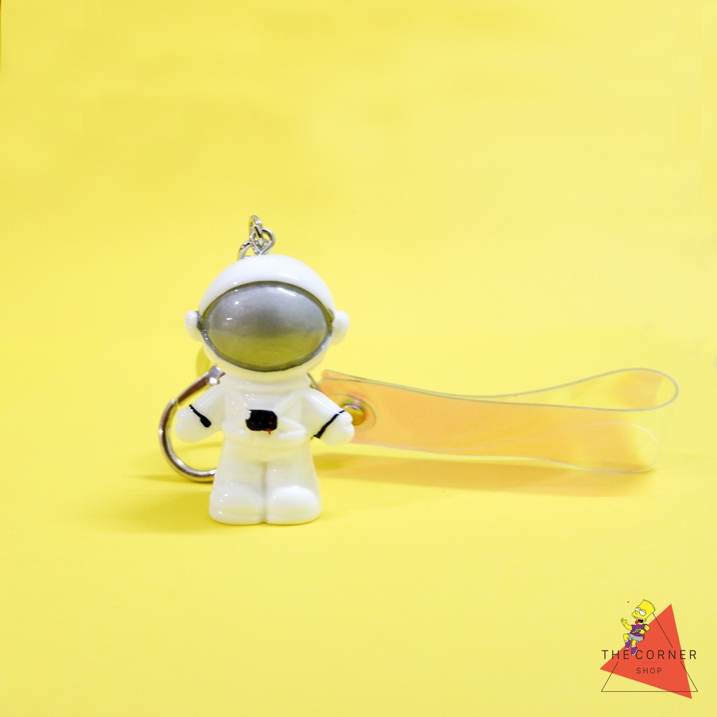 Móc khóa phi hành gia - Astronaut Keychain (Ảnh thật)