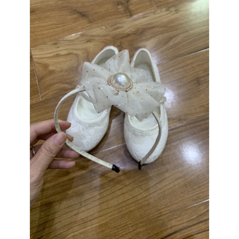Combo kđr và giầy trắng đính cườm cho bé gái